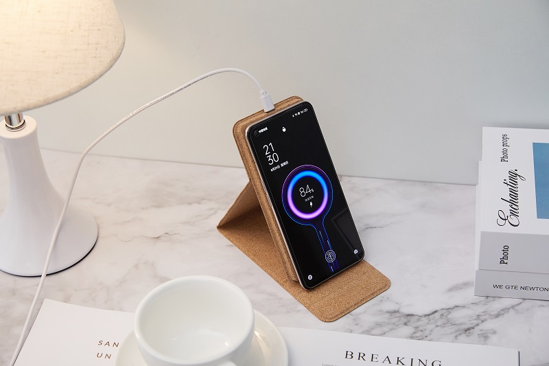 CM1030-Cork Wireless Charger Stand (2).jpg